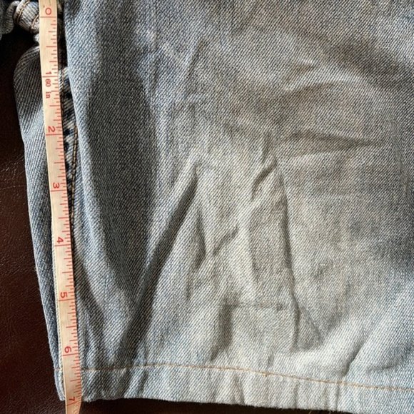 (1) 5ive Jungle & Co Women's Jean Shorts - Picture 5 of 7